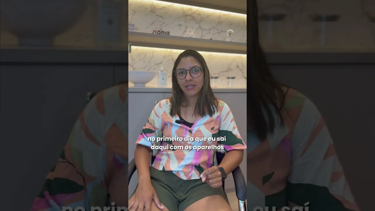 Paciente relatando sua experiência com surdez unilateral